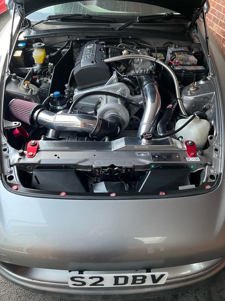 Honda S2000 engine bay
